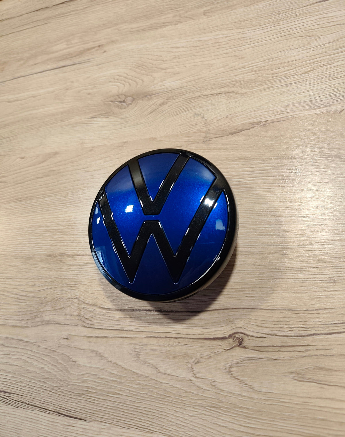 VW Golf 8 Heckemblem Lapiz Blue Schwarz