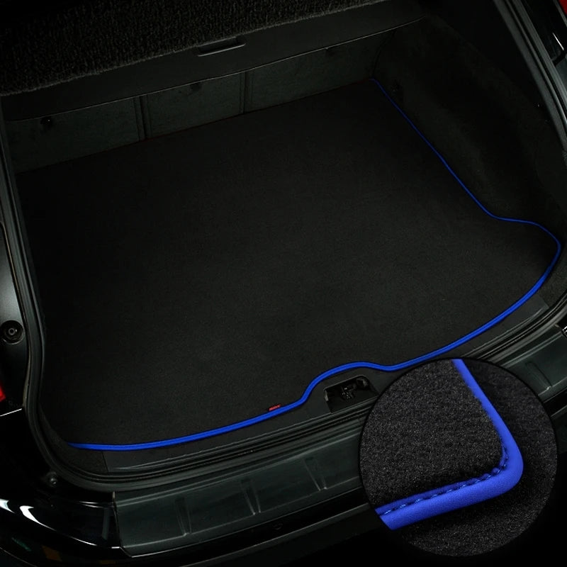 VW Golf 8 GTI / GTD / GTE / R-Line – Kofferraummatte
