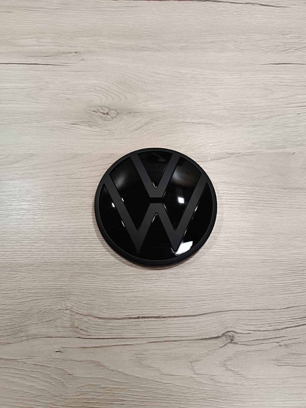 VW T-Roc Heckemblem Logo Schwarz Matt