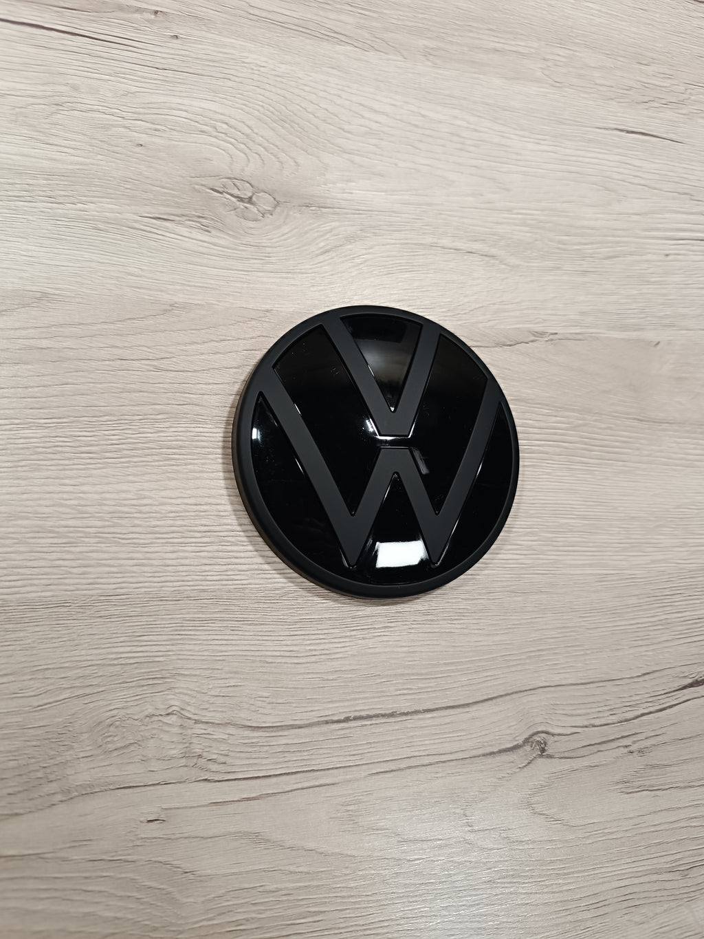 VW T-Roc Heckemblem Logo Schwarz Matt