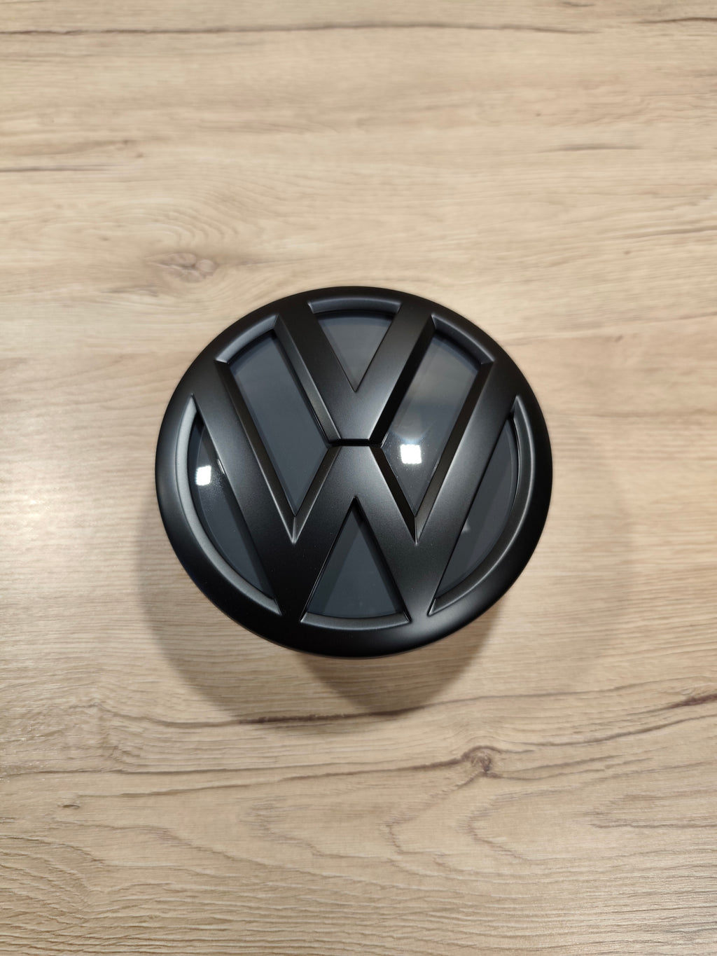 VW T6.1 Emblem Logo Pure Grey Schwarz Matt Original
