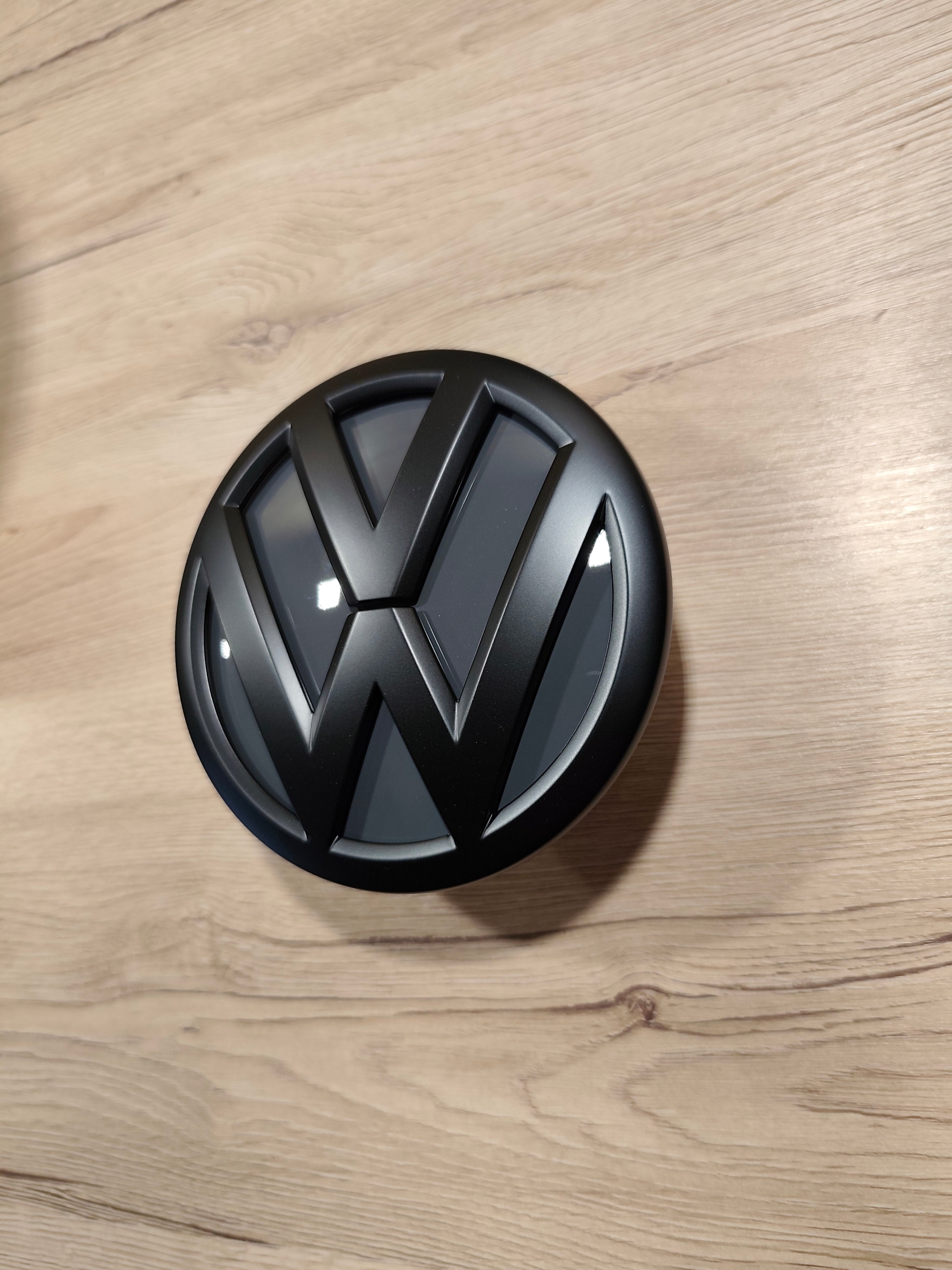 VW T6 Emblem Logo Schwarz matt/Pure Grey