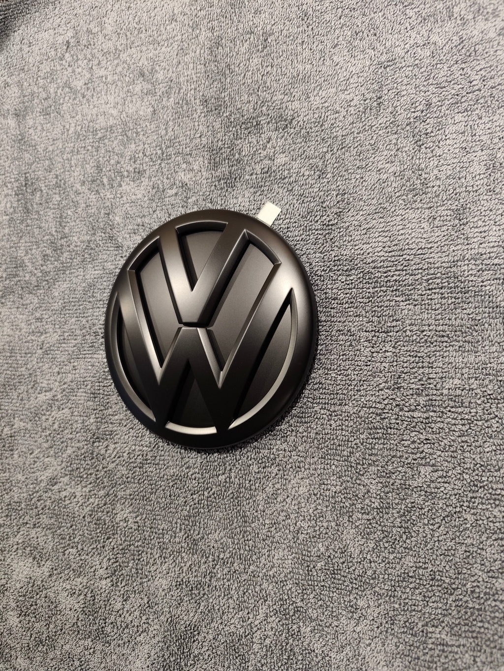 VW T6 Emblem Logo Schwarz