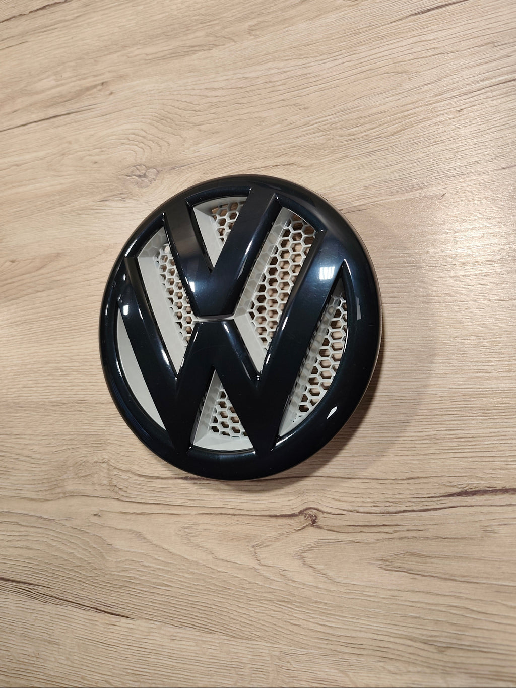 VW T5 Facelift Emblem Original VW Ersatzteil
