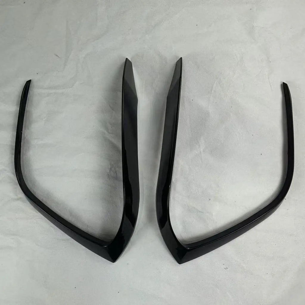 VW Golf 8 Frontstoßstangen Seiten Spoiler Hochglanz Schwarz