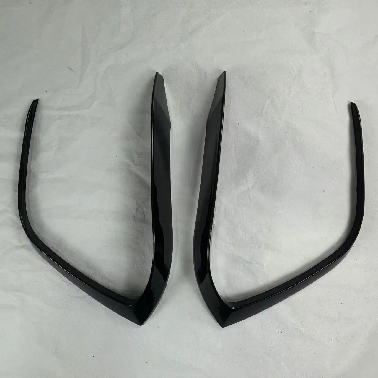 VW Golf 8 Frontstoßstangen Seiten Spoiler Hochglanz Schwarz
