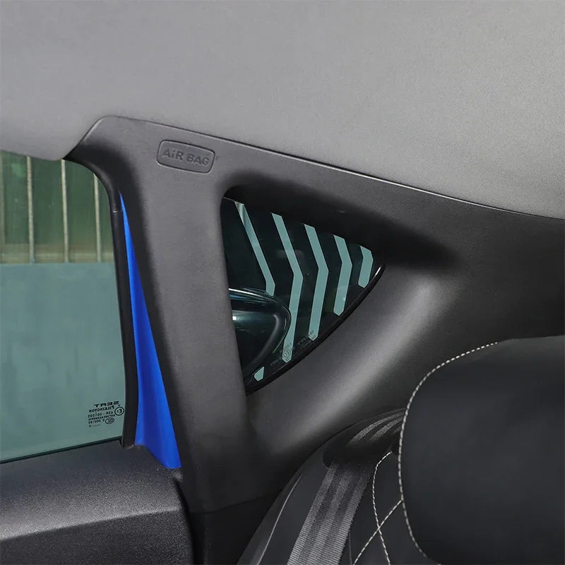 Seat Leon 1P Hintere Seitenscheiben-Abdeckung Piano Black & Carbon-Optik
