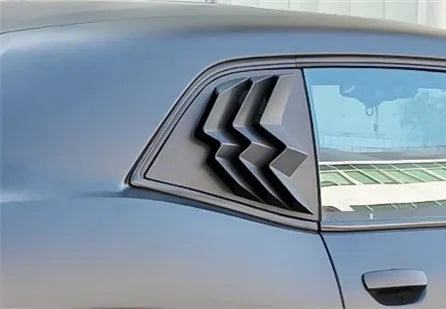 Dodge Challenger – Heck & Seiten Louvers GT Style Matt Schwarz