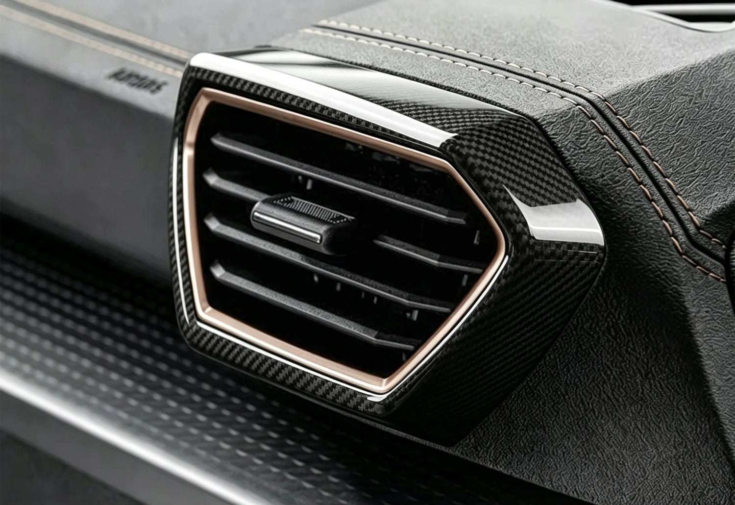 Seat Leon / Cupra – Seitenlüftung Zierblende Carbon / Kupfer