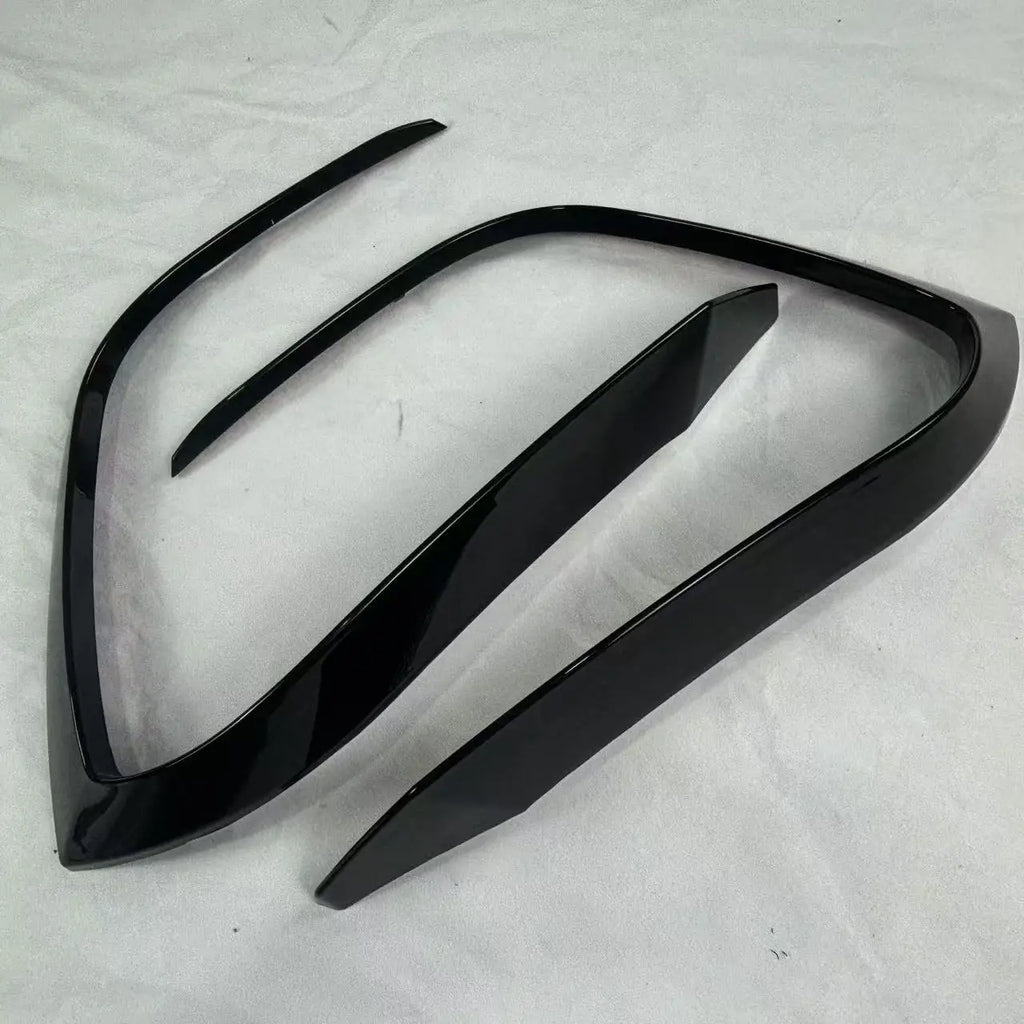 VW Golf 8 Frontstoßstangen Seiten Spoiler Hochglanz Schwarz