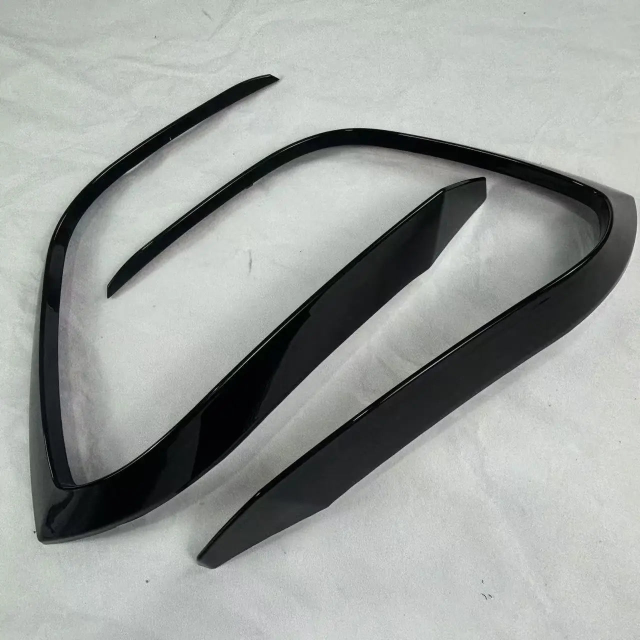 VW Golf 8 Frontstoßstangen Seiten Spoiler Hochglanz Schwarz