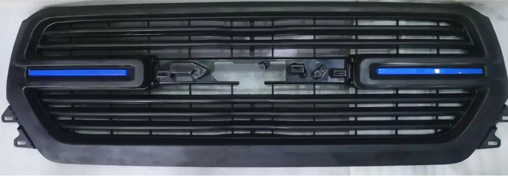 Dodge RAM 1500  Frontgrill Blenden Blau