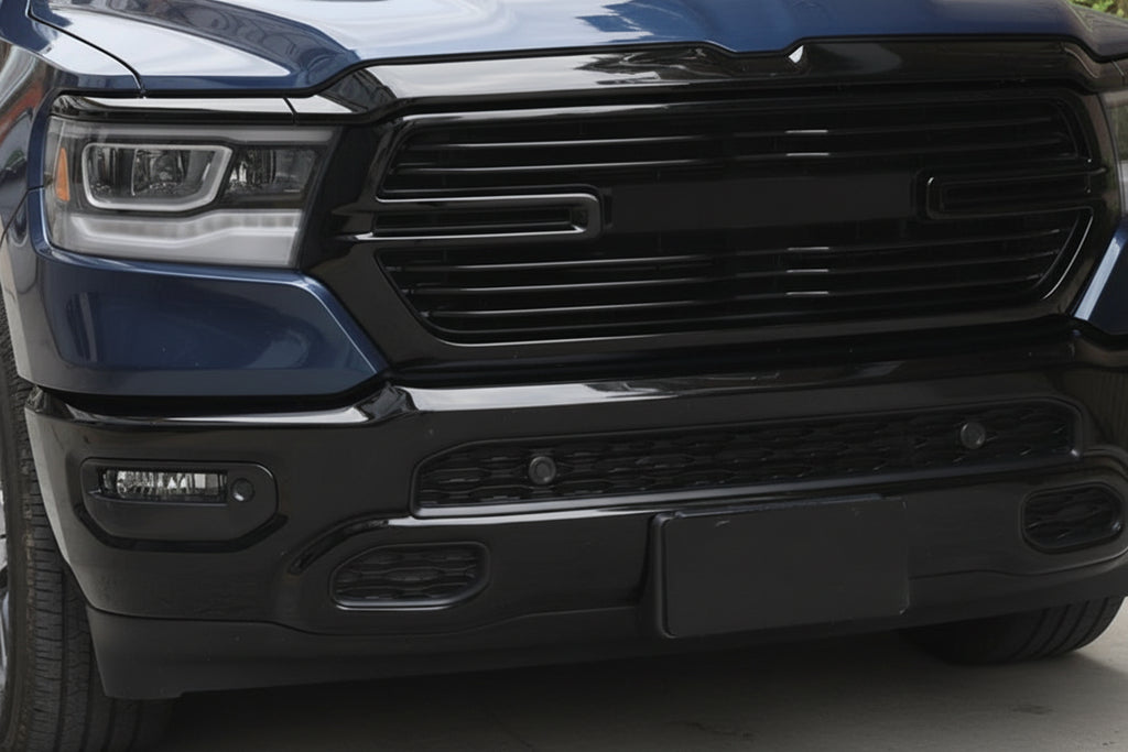 Dodge RAM 1500 – Nebelscheinwerfer Blenden Schwarz Hochglanz  Carbon-Optik