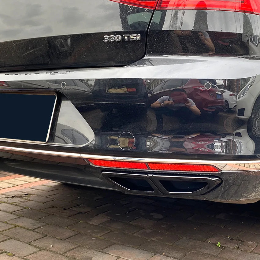 VW Passat B8 Auspuffblenden Schwarz