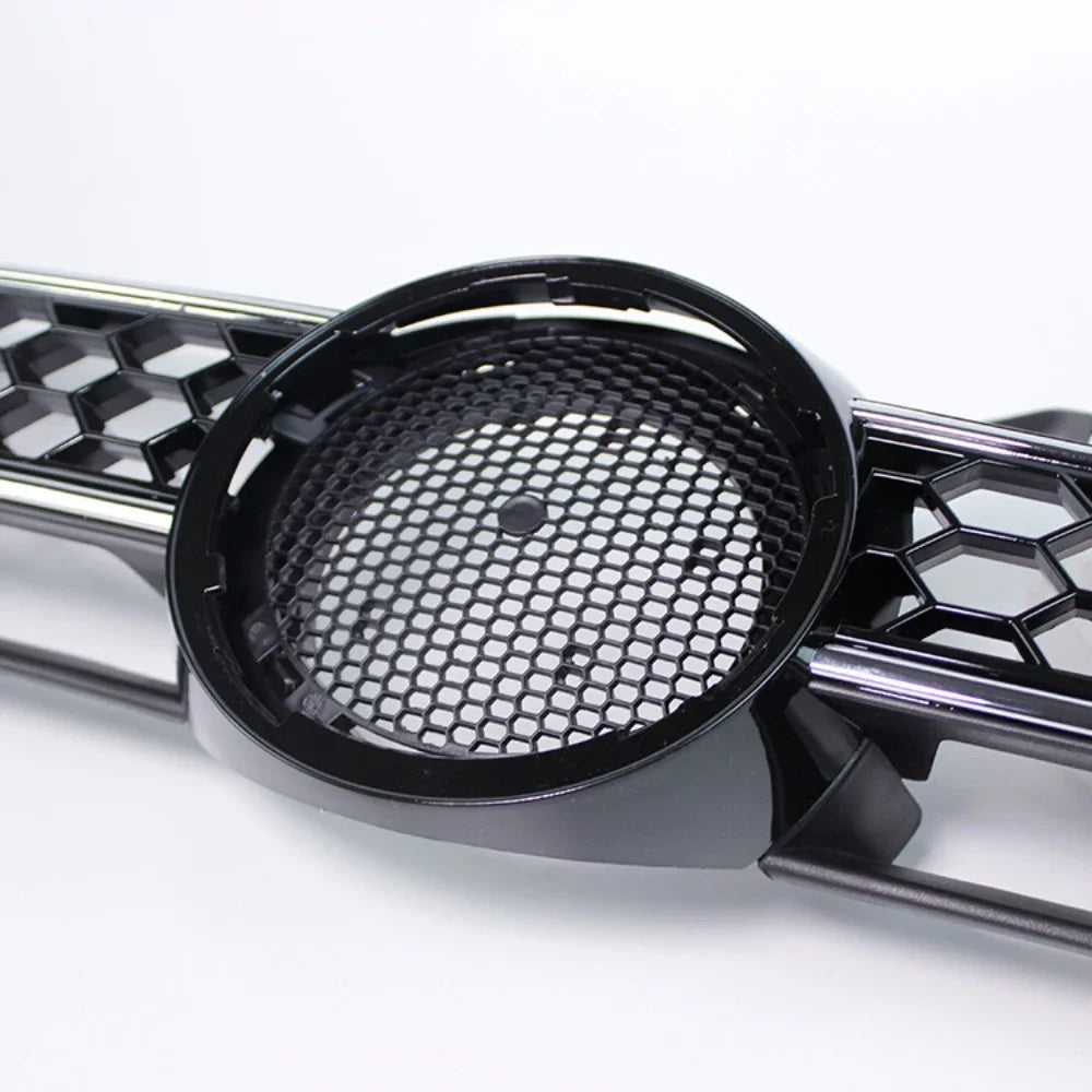 VW Golf 6 GTI Frontgrill Emblem Asschnitt