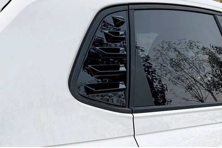 Seitenscheiben Abdeckungen Hochglanz Schwarz für VW Polo AW MK6 GTI TSI