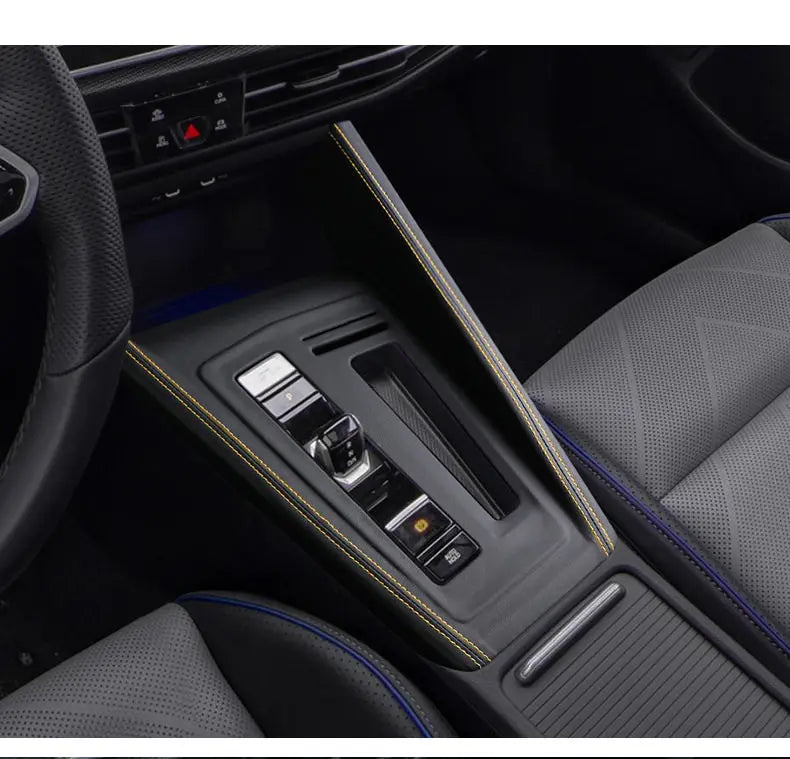 VW Golf 8 GTI Mittelkonsole Leder