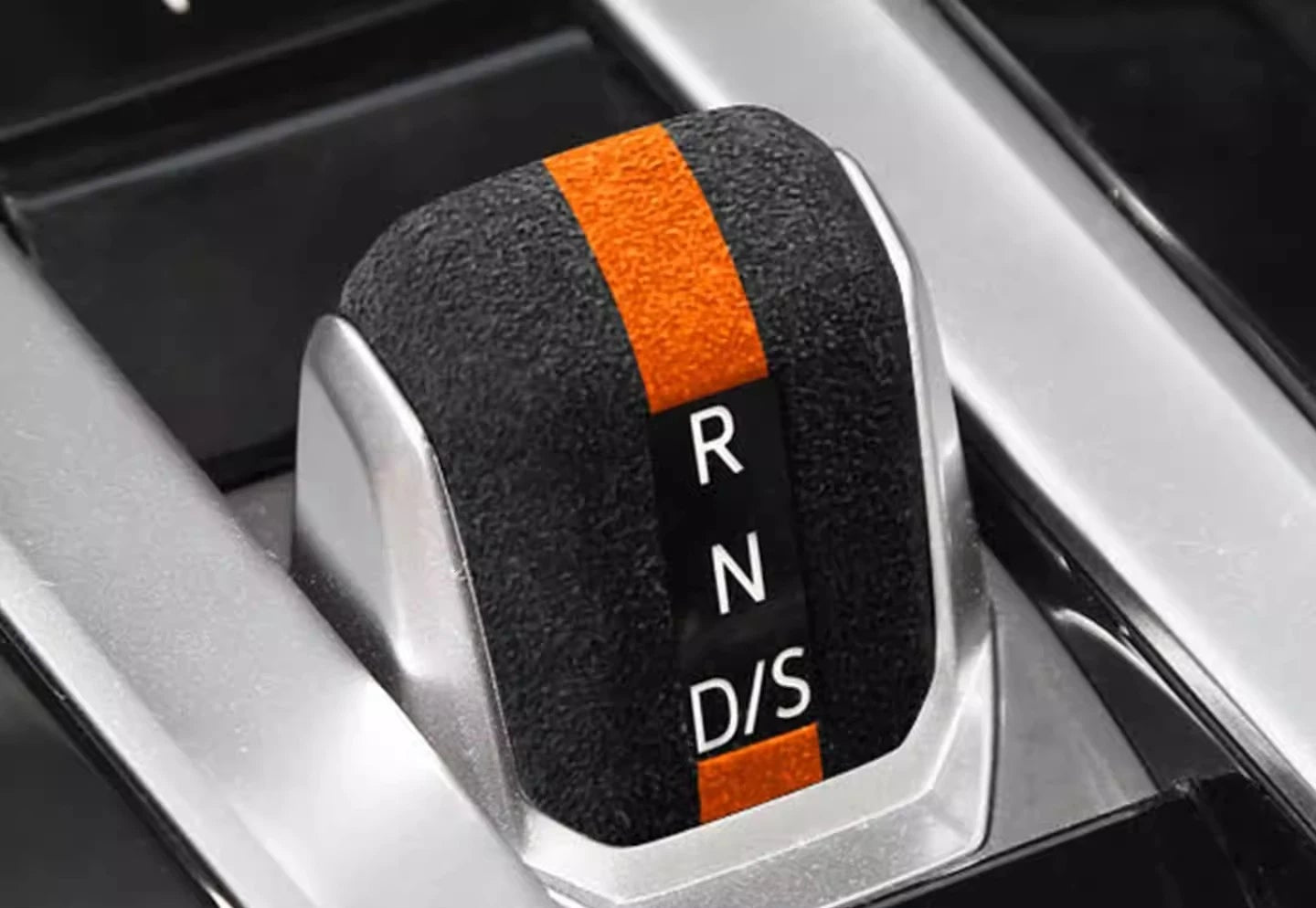 VW Golf 8 – DSG Schalthebel Abdeckung Alcantara